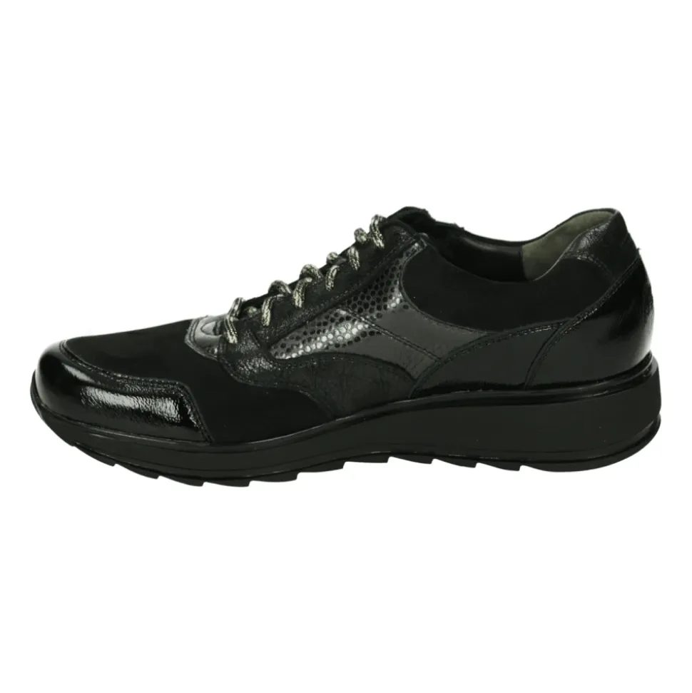6279 E Sneaker