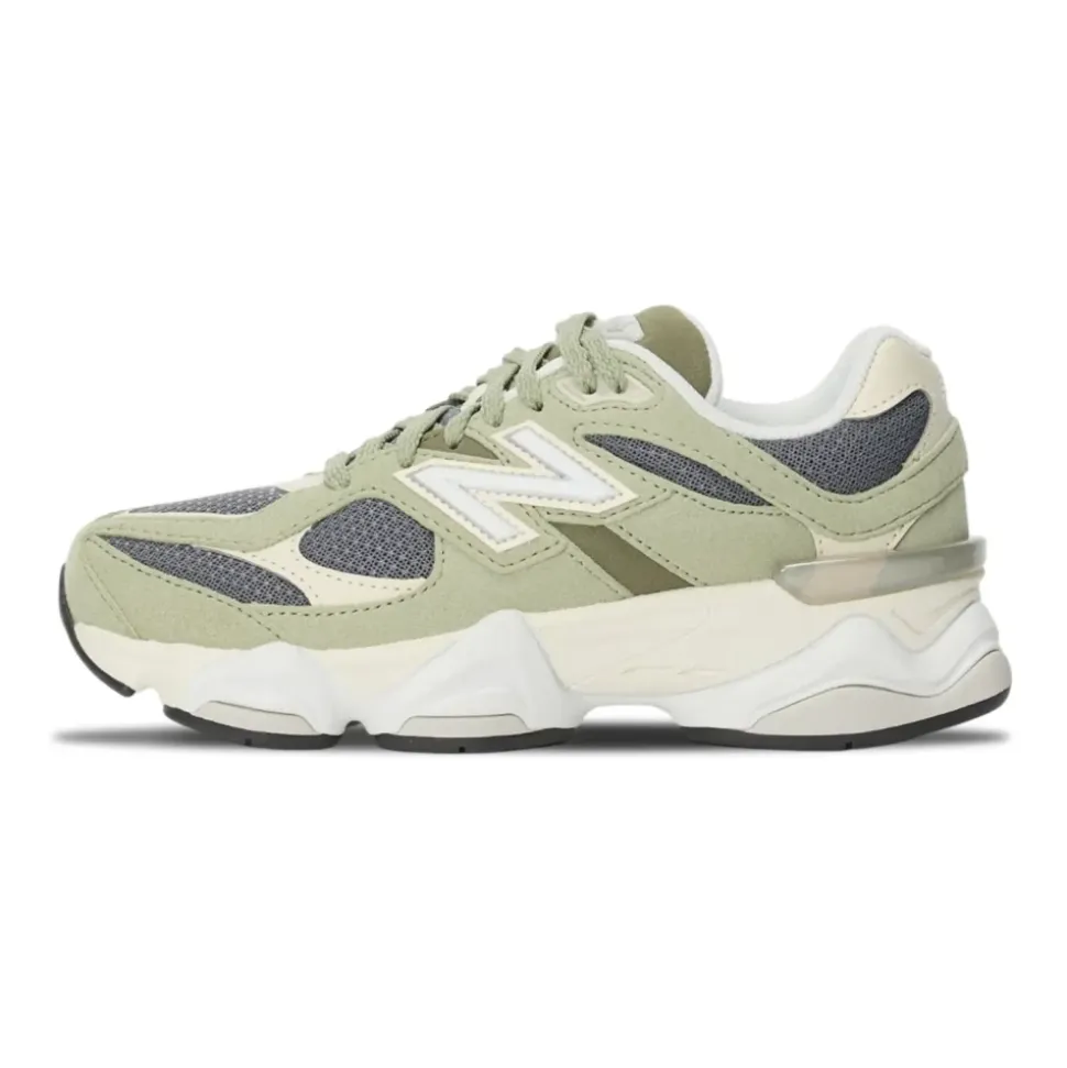 9060 J Sneakers