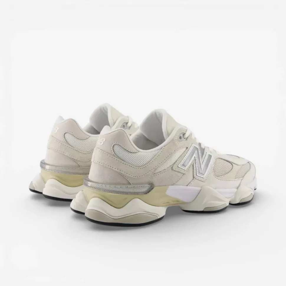 9060 Lace Shoes