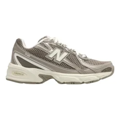 740 Lace Sneaker