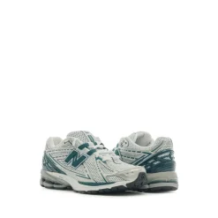 9060 Panelled Low-Top Sneakers