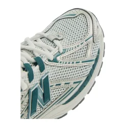 9060 Panelled Low-Top Sneakers
