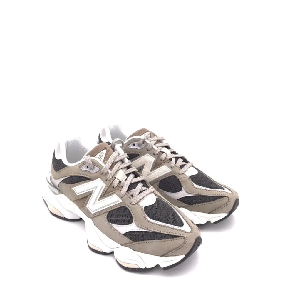 9060 Running Sneaker