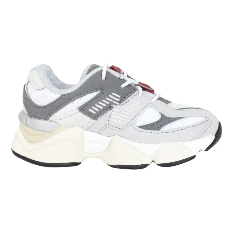 9060 Sneakers