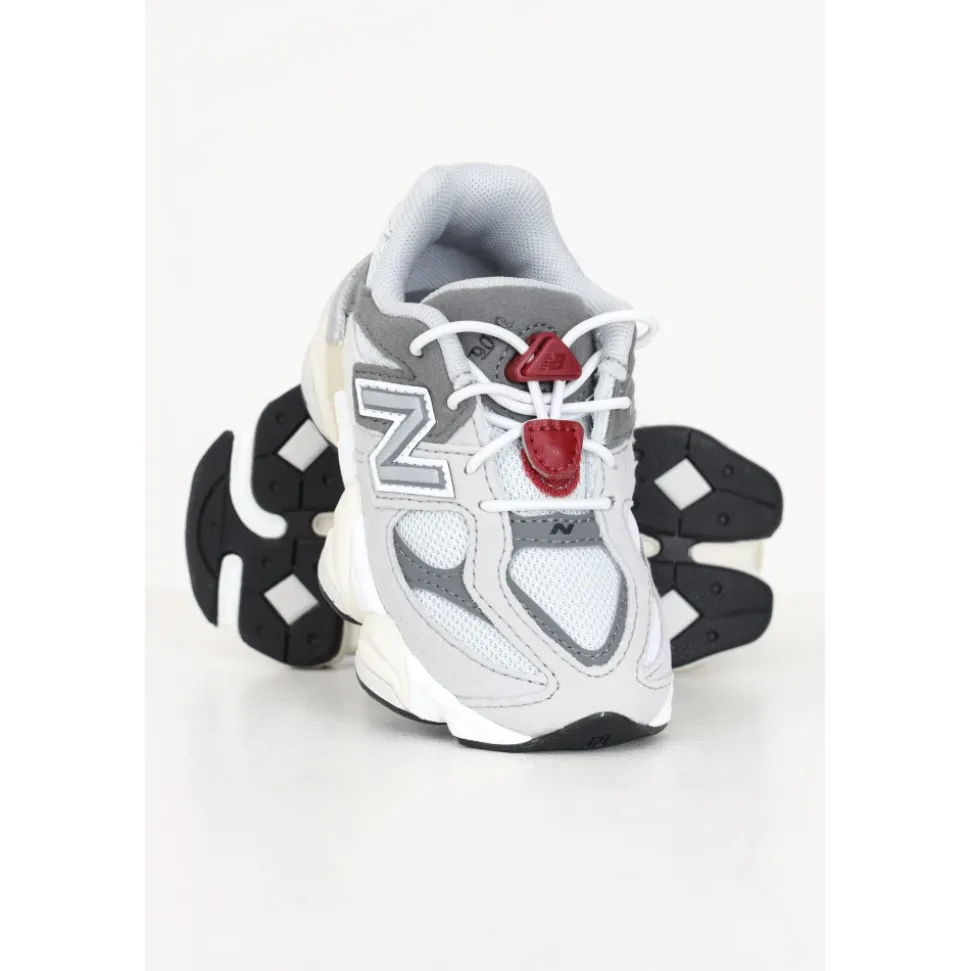 9060 Sneakers