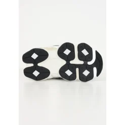 9060 Sneakers