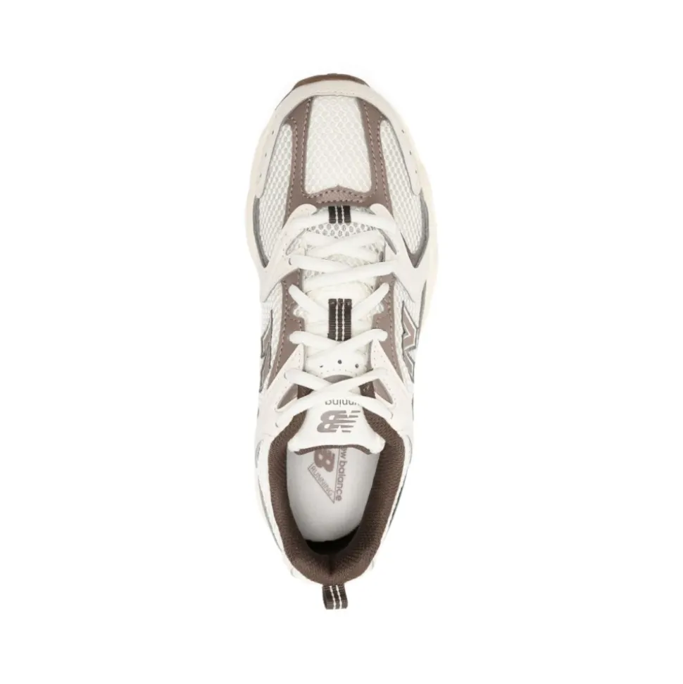 530 Sneakers