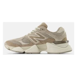 9060 Sneakers