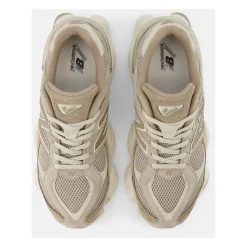 9060 Sneakers
