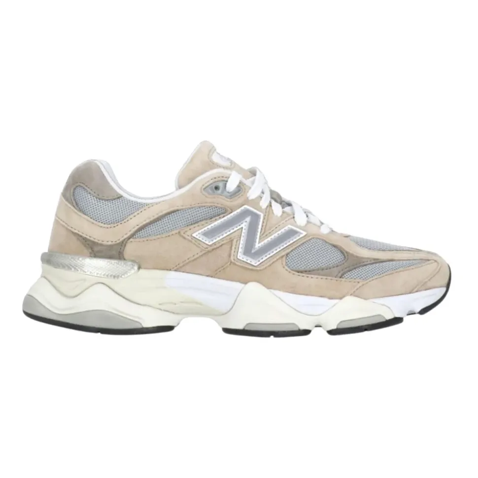 9060 Sneakers