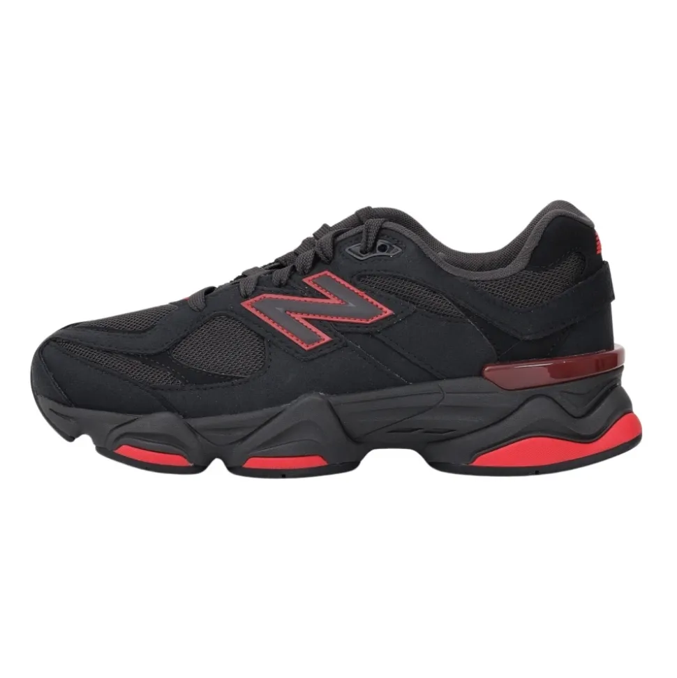 9060 Sneakers