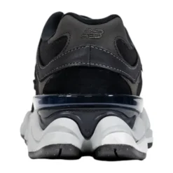 9060 Sneakers