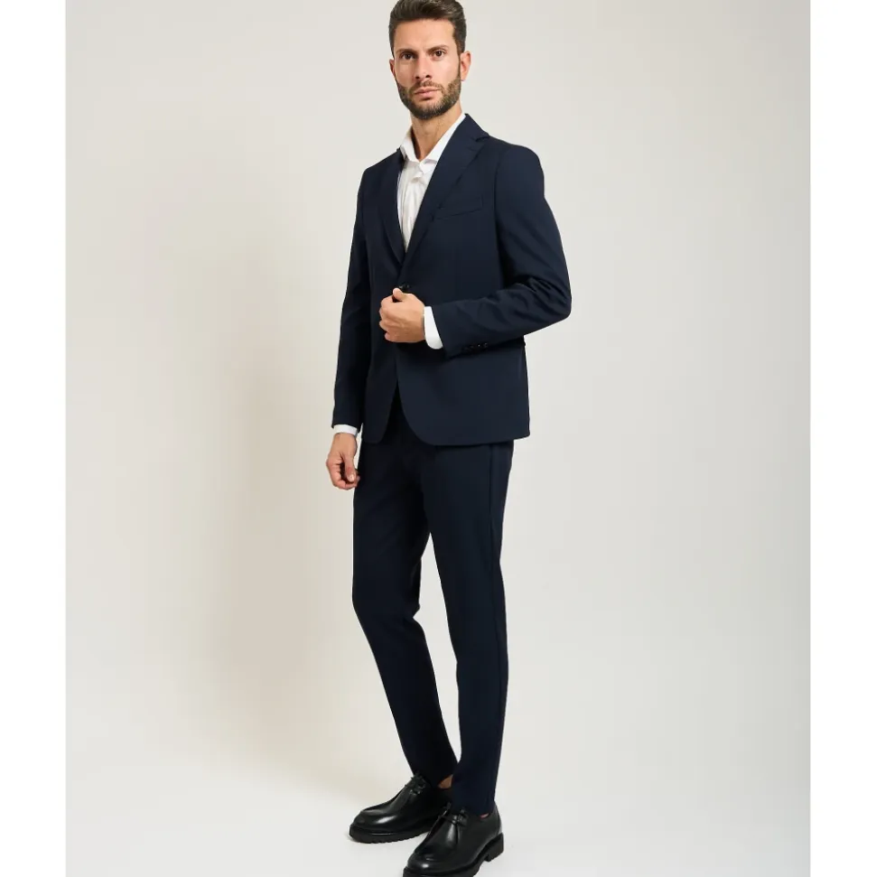 AB4200 Maryland Suit