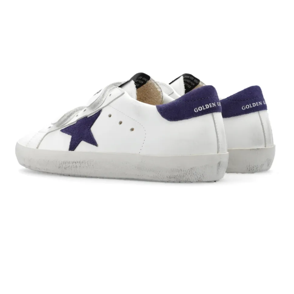 Alte Schulsneakers