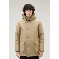 Arctic Parka Mantel