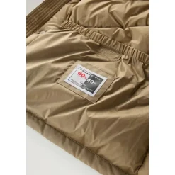 Arctic Parka Mantel