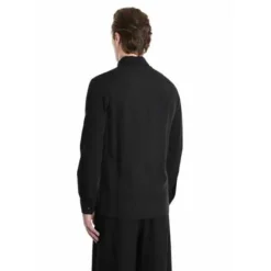 Asymmetrisches Hemd aus Viskose mit Knopfleiste