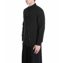 Asymmetrisches Hemd aus Viskose mit Knopfleiste