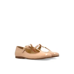Ballerina aus Lackleder
