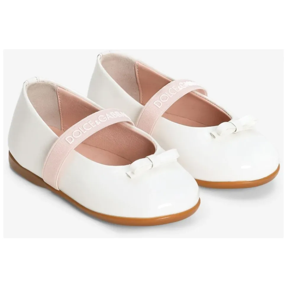 Ballerinas aus Lackleder