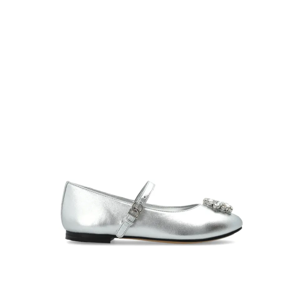 Ballerinas aus Nappaleder mit Brosche