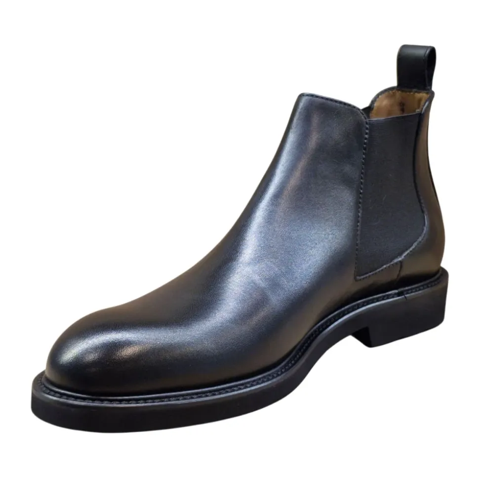 Baltimore Chelsea Boots
