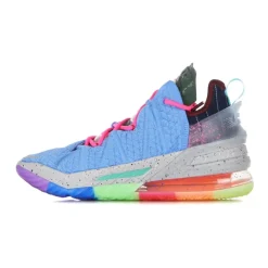 Basketballschuhe in University Blue