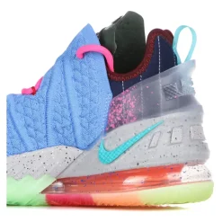 Basketballschuhe in University Blue