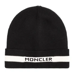 Beanie mit Logo