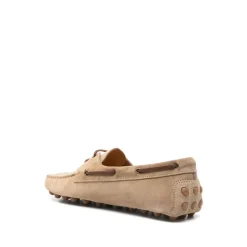 Beige Schnürschuhe mit Nietensohle