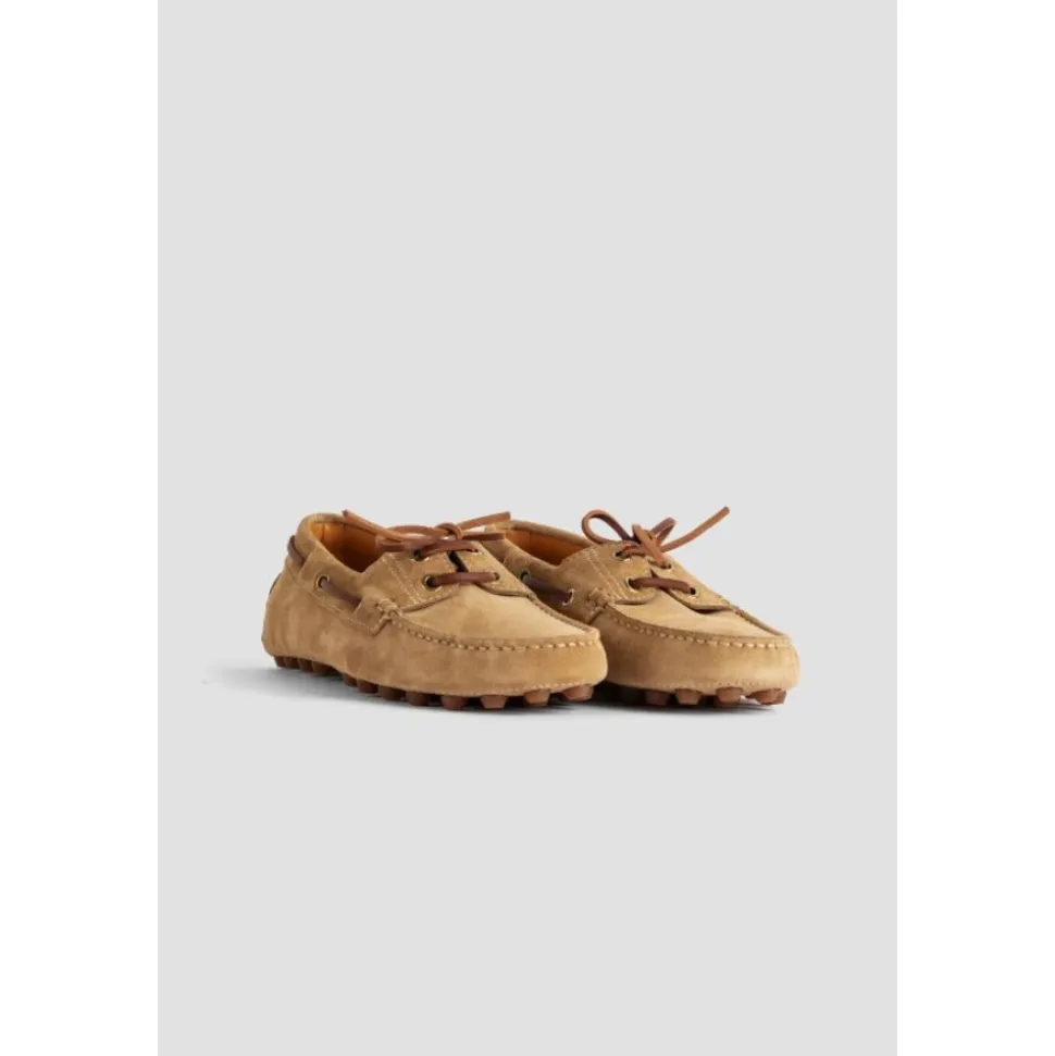 Beige Wildleder Bootsschuhe
