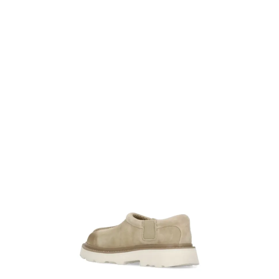 Beige Wildleder Flache Schuhe