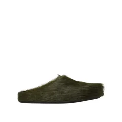 Bequeme Slipper zum Reinschlüpfen