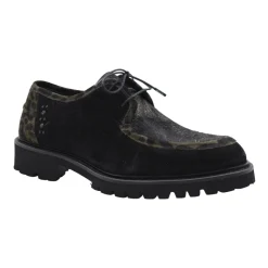 Bequemer Schnürschuh