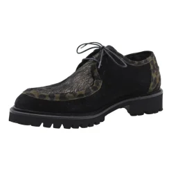 Bequemer Schnürschuh