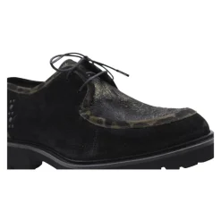 Bequemer Schnürschuh