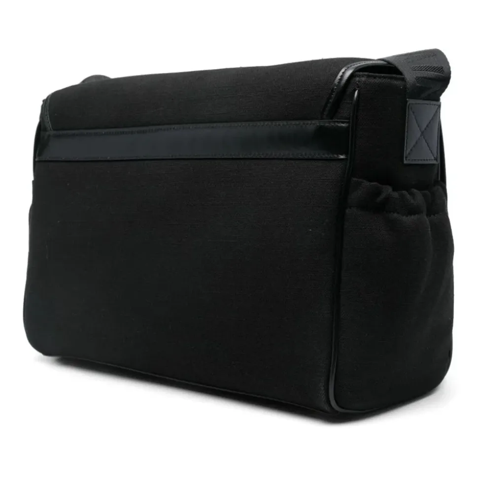 Bestickte Tasche mit Magnetverschluss