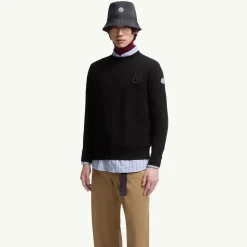 Bestickter Monogramm-Pullover