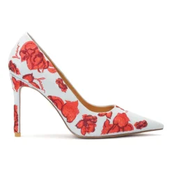 Blaue Denim-Pumps mit roten Blumen