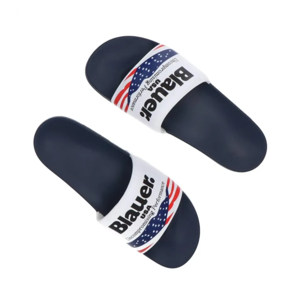 Blaue Flip Flops und Slider