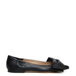 Blaue Lederballerinas