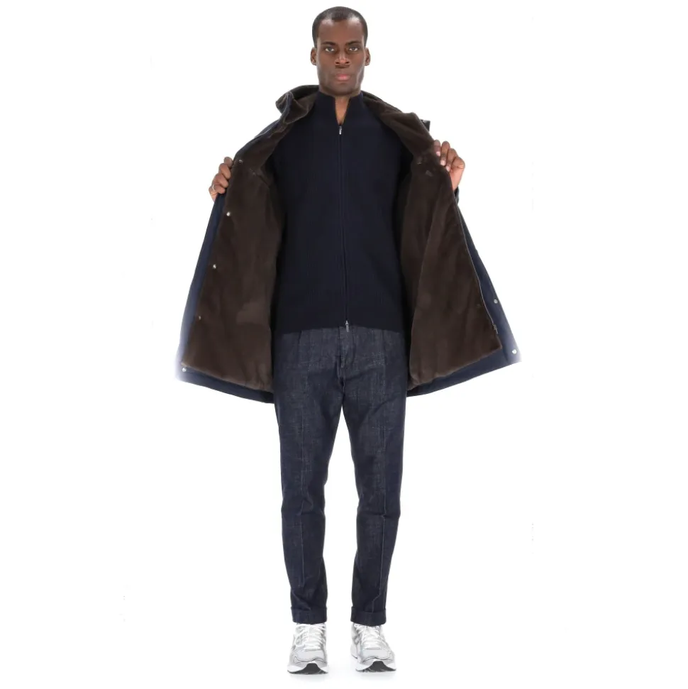 Blaue Parka mit Teddyfutter