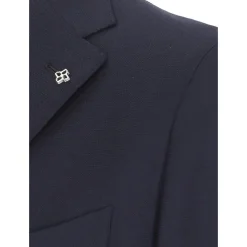 Blaue Wolljacke