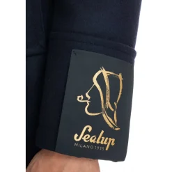 Blauer Peacoat mit Hornknöpfen