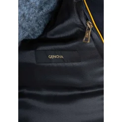Blauer Peacoat mit Hornknöpfen