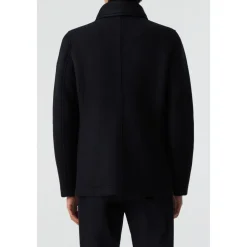 Blauer Wintermantel Stilvolles Design