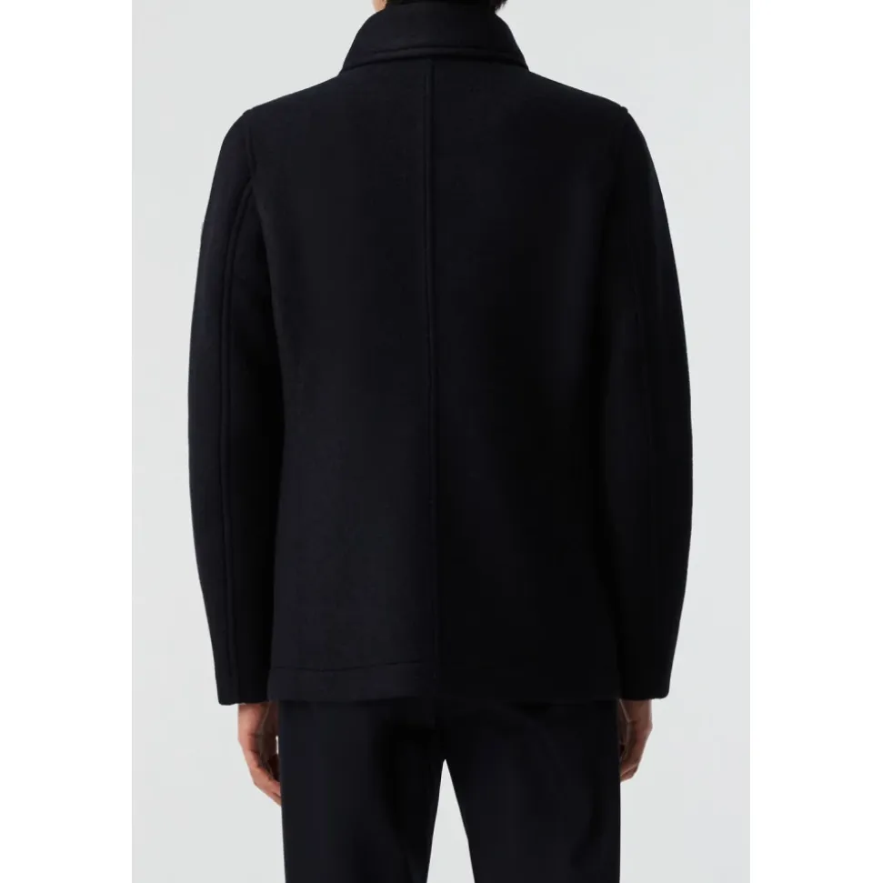 Blauer Wintermantel Stilvolles Design