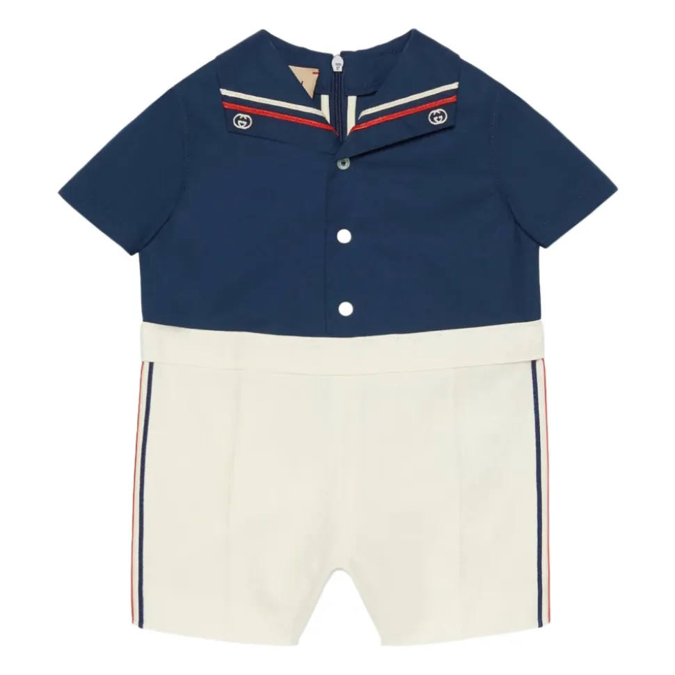 Blaues Kinderkleid mit verschlungener G-Stickerei