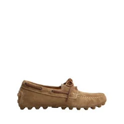 Braune Bootsschuhe