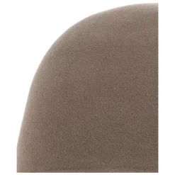 Braune CAP für einen stylischen Look